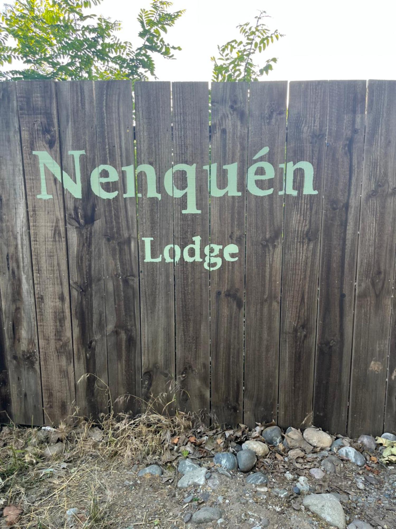 Nenquen Lodge Santa Cruz Εξωτερικό φωτογραφία